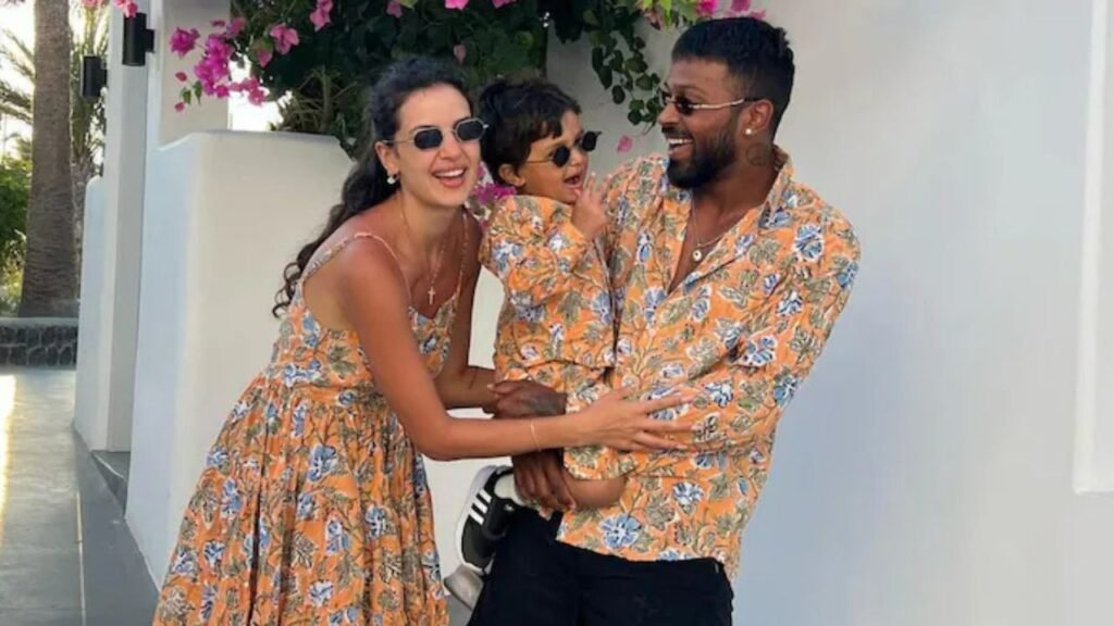 Hardik Pandya with family